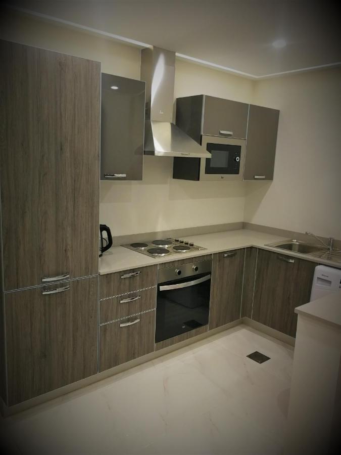 Infinity Juffair Suites Manama Eksteriør billede