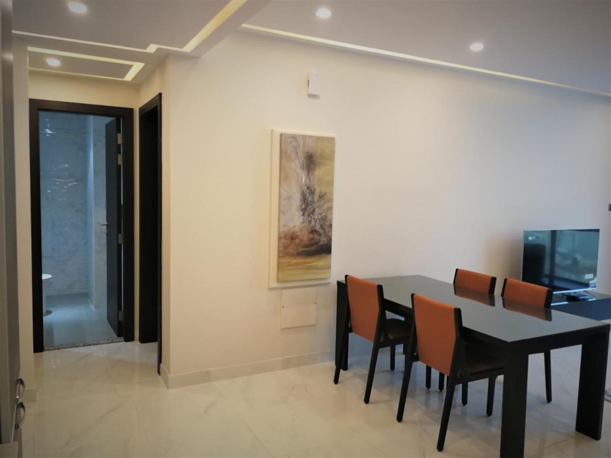 Infinity Juffair Suites Manama Eksteriør billede